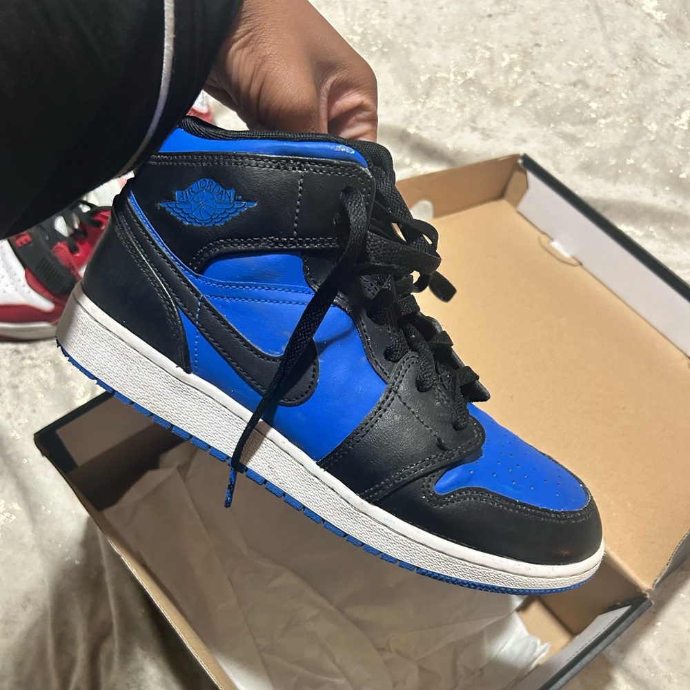 Jordan 1 blue and black